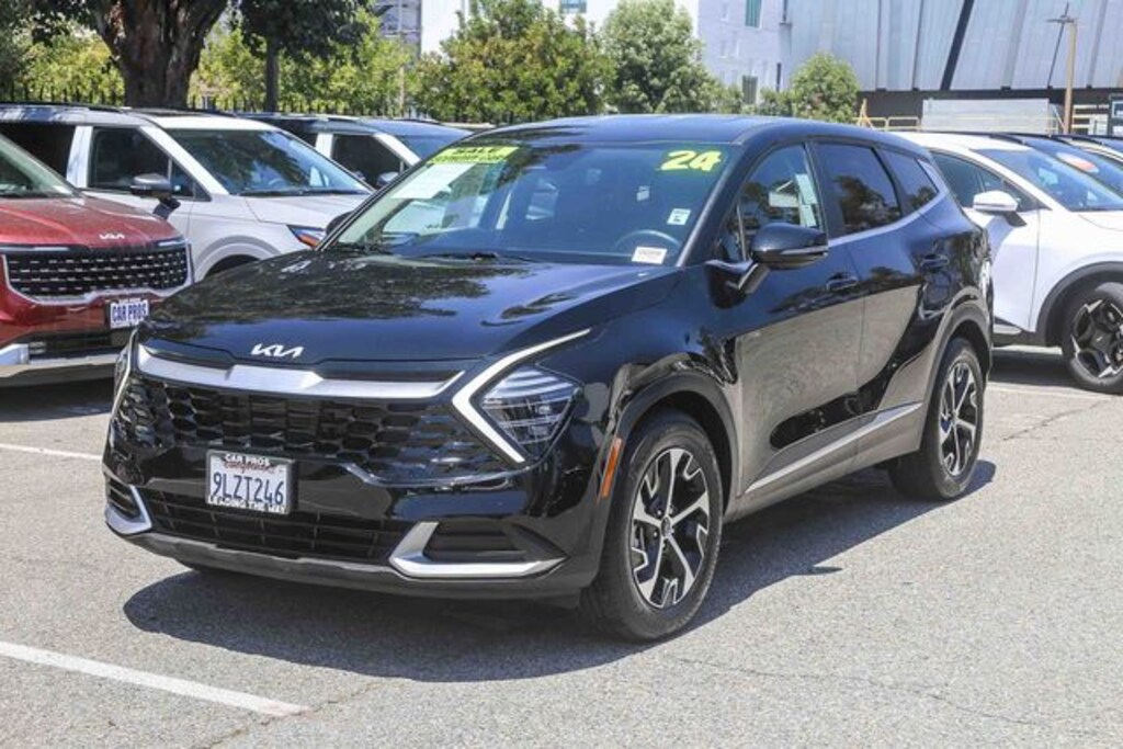 Used 2024 Kia Sportage EX SUV