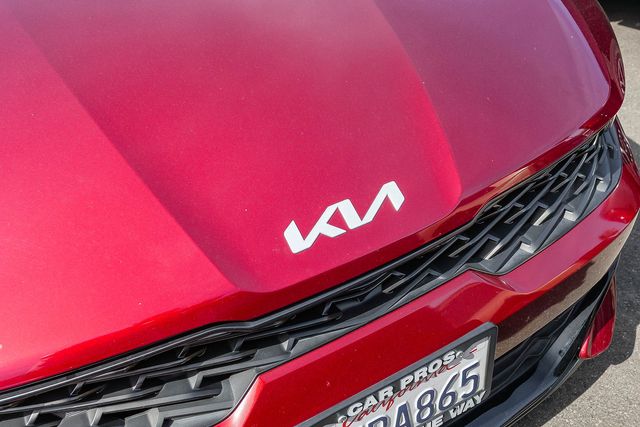 2022 Kia K5 GT-Line photo 5