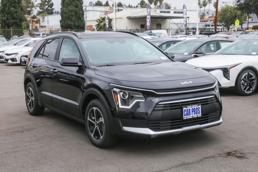 New 2026 Kia Niro LX SUV