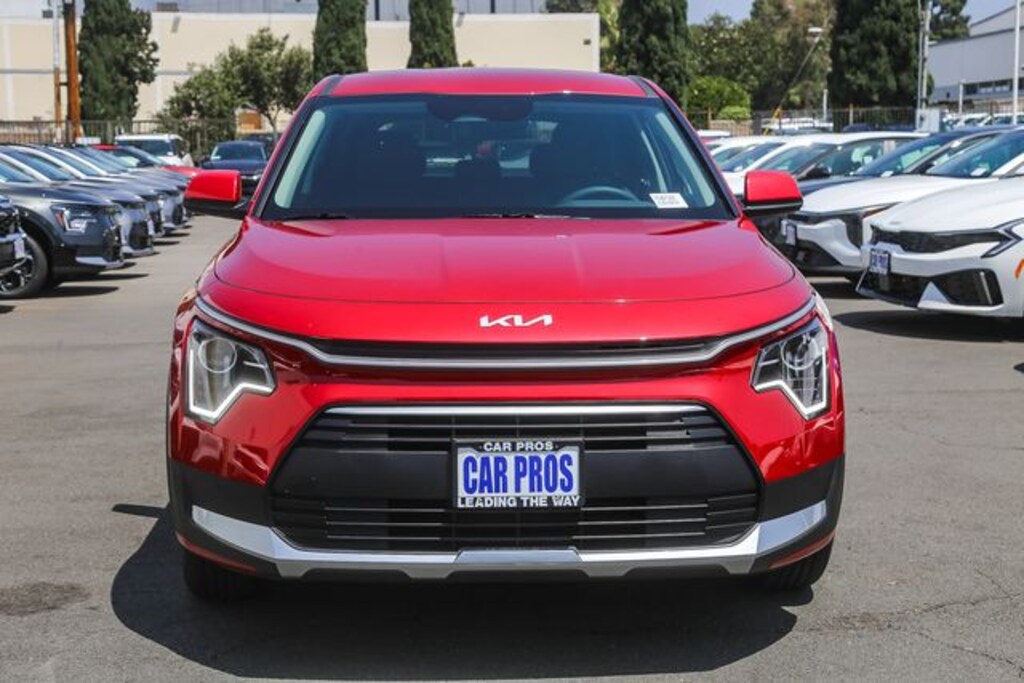 New 2026 Kia Niro LX SUV
