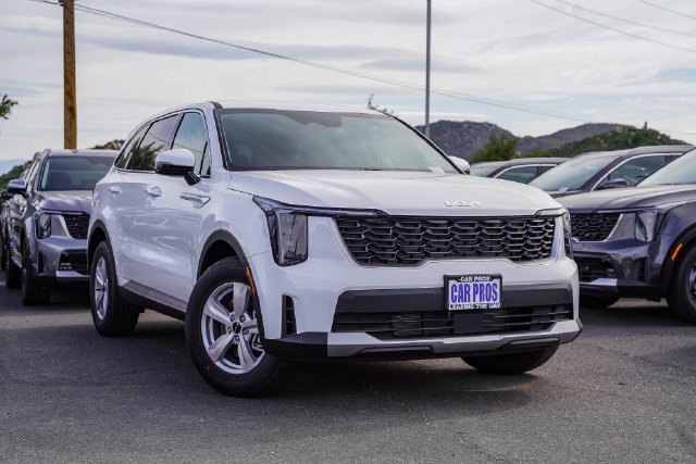 2026 Kia Sorento LX SUV