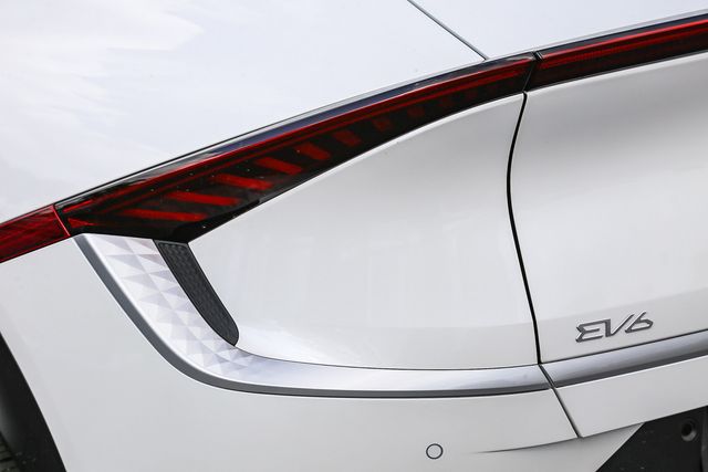 2024 Kia EV6 Light L/R - Photo 10