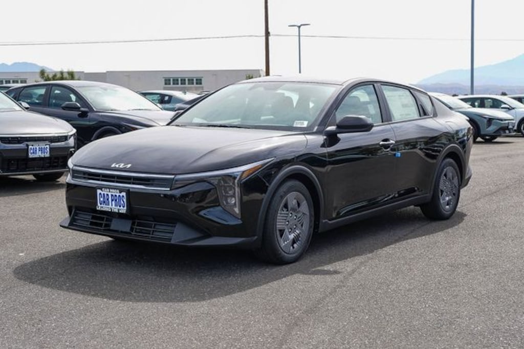New 2026 Kia K4 LX Sedan