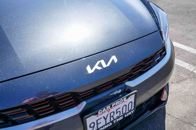 2023 Kia Forte GT-Line photo 4