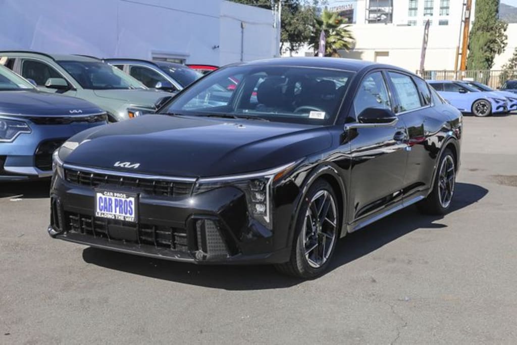 New 2026 Kia K4 GT-Line Sedan