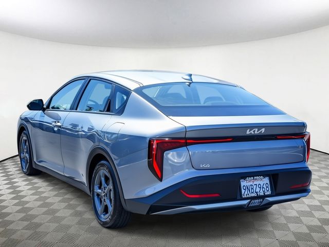 2025 Kia K4 photo 3