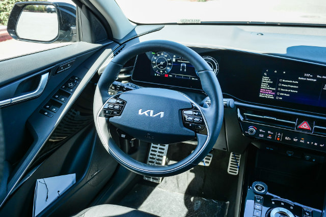 2025 Kia Niro Wave - Photo 14