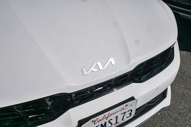 2025 Kia K5 LXS photo 4