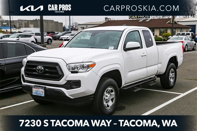 2021 Toyota Tacoma SR's photo