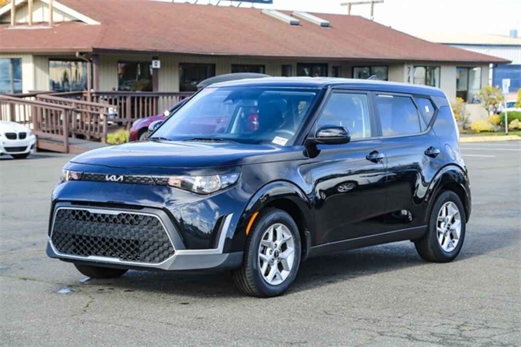 Certified 2023 Kia Soul LX Hatchback