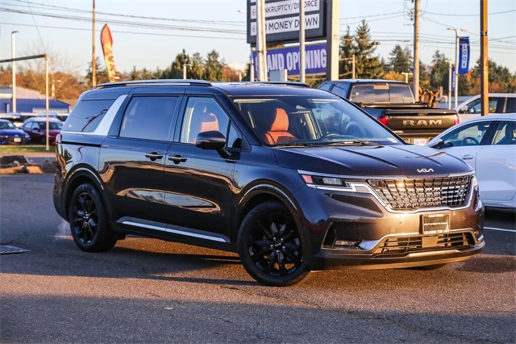 Certified 2024 Kia Carnival SX Minivan/Van