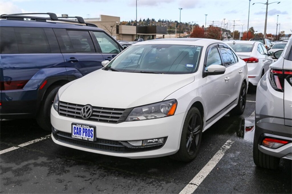 Used 2013 Volkswagen Passat V6 SEL Premium Sedan