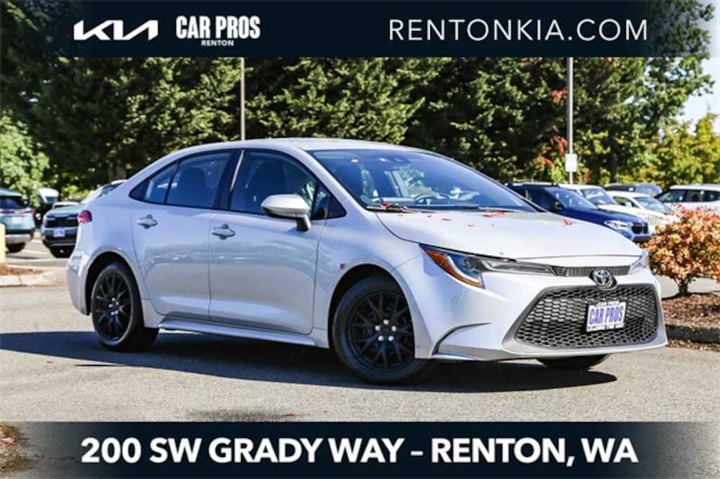 Used 2021 Toyota Corolla LE Sedan