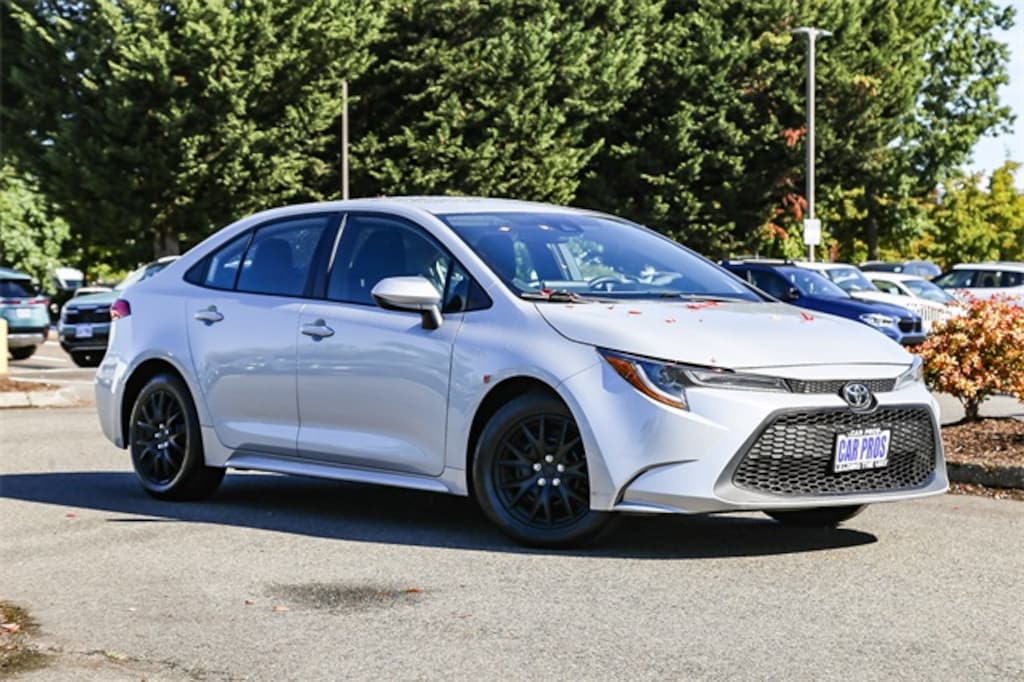 Used 2021 Toyota Corolla LE Sedan