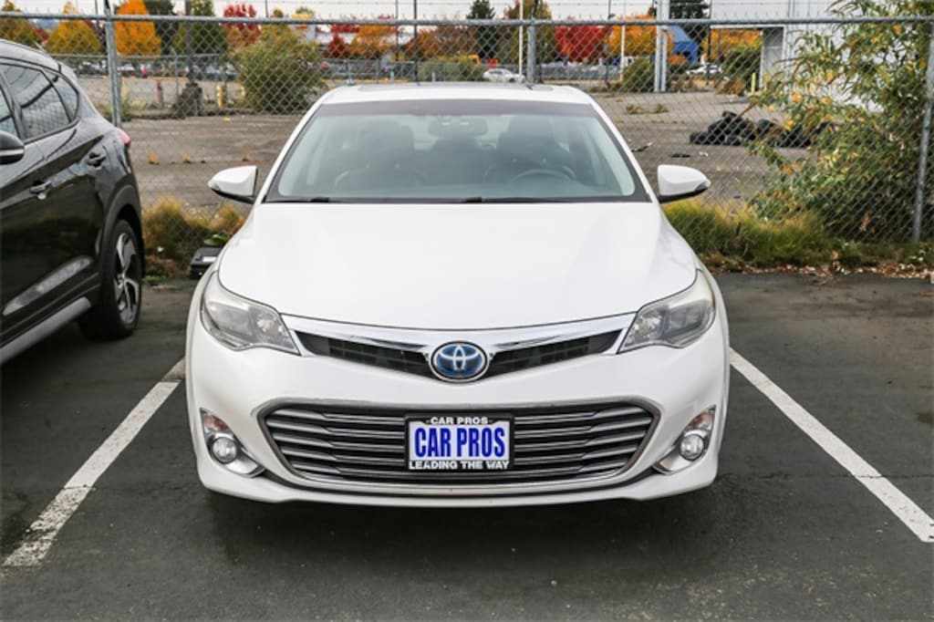 Used 2013 Toyota Avalon Hybrid XLE Premium Sedan