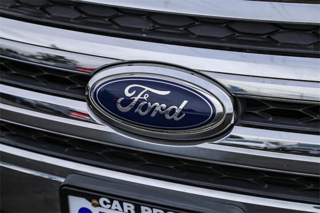 Used 2011 Ford Edge Limited SUV