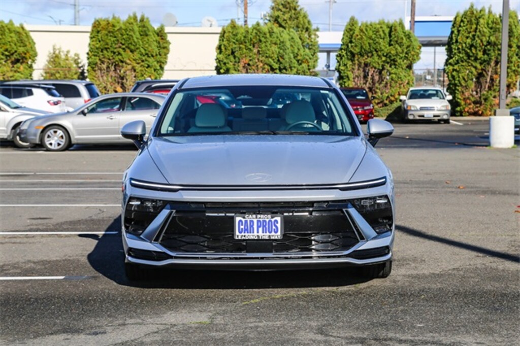 Used 2024 Hyundai Sonata SEL Sedan