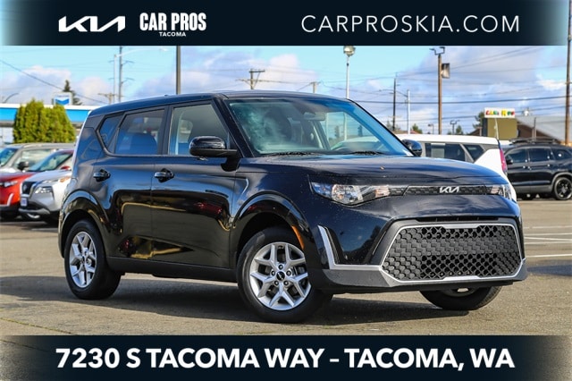 2023 Kia Soul LX's photo