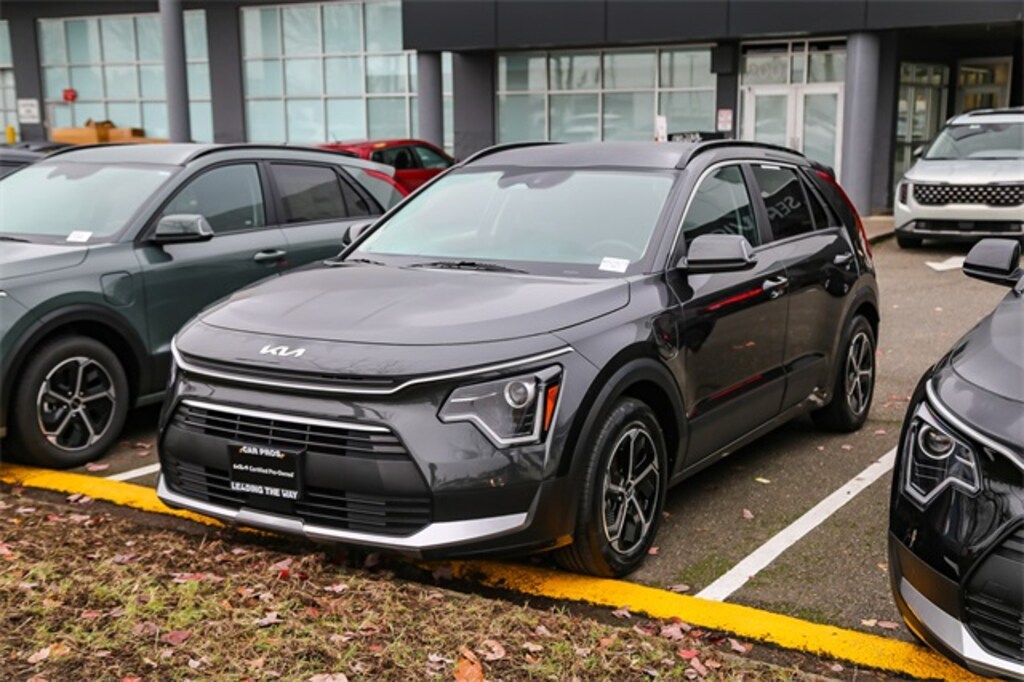 Used 2023 Kia Niro Plug-In Hybrid EX SUV