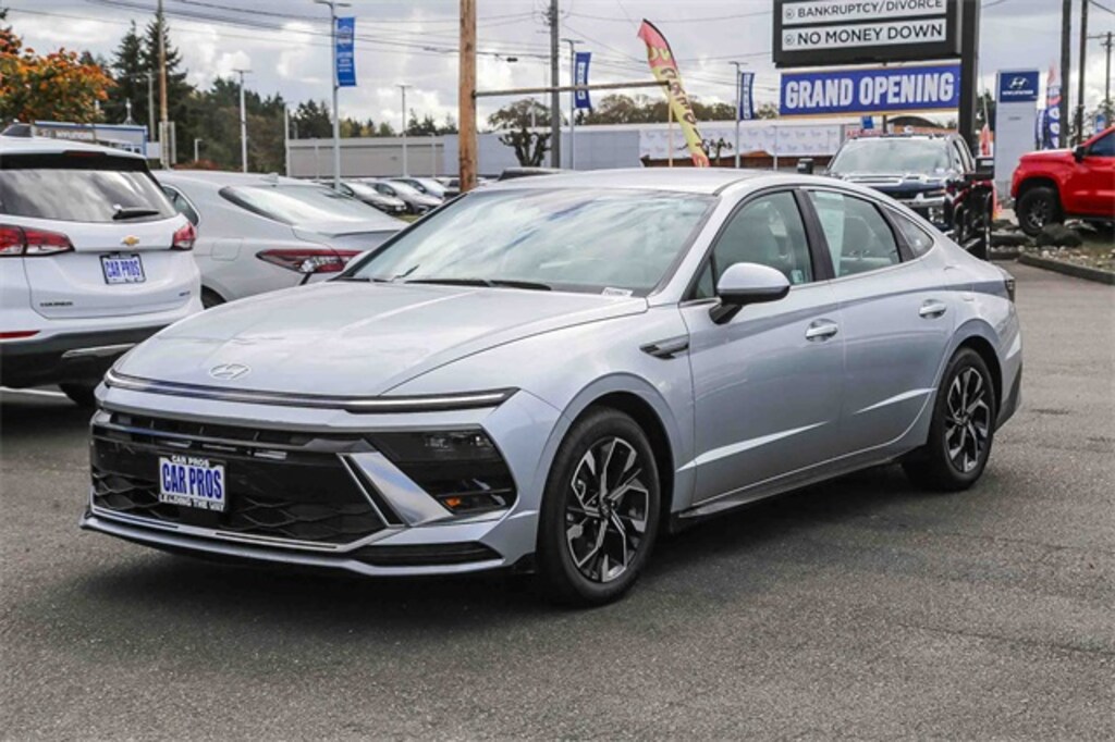 Used 2024 Hyundai Sonata SEL Sedan