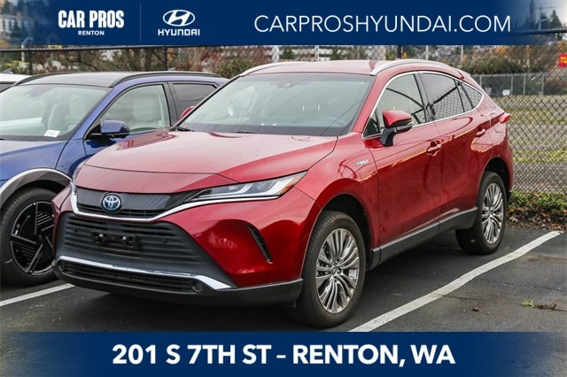 2021 Toyota Venza XLE's photo