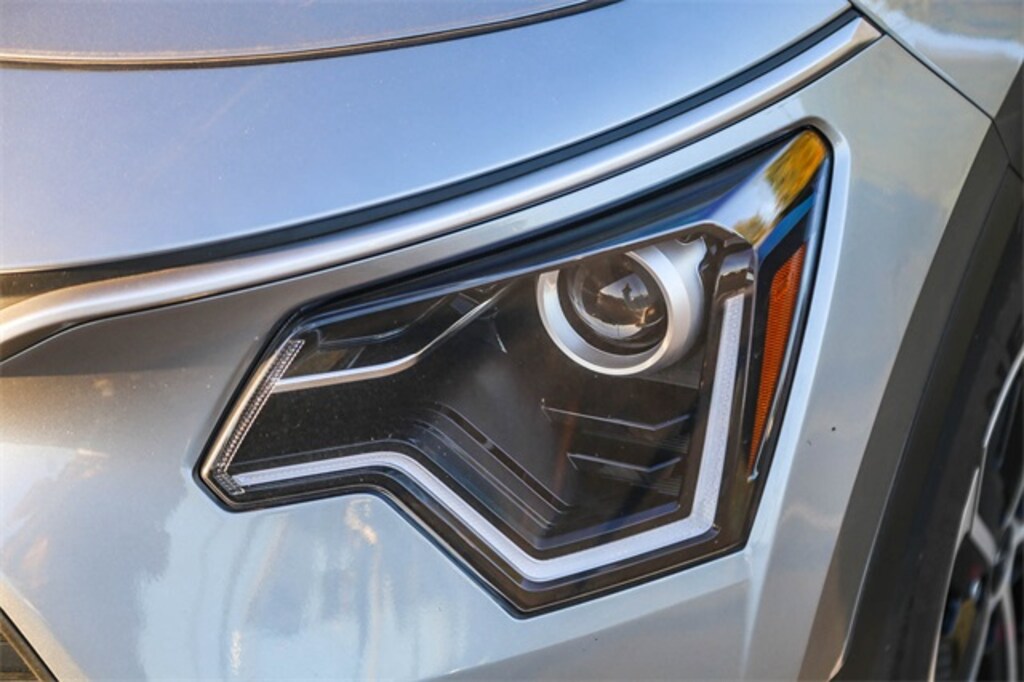 Certified 2024 Kia Niro EX SUV
