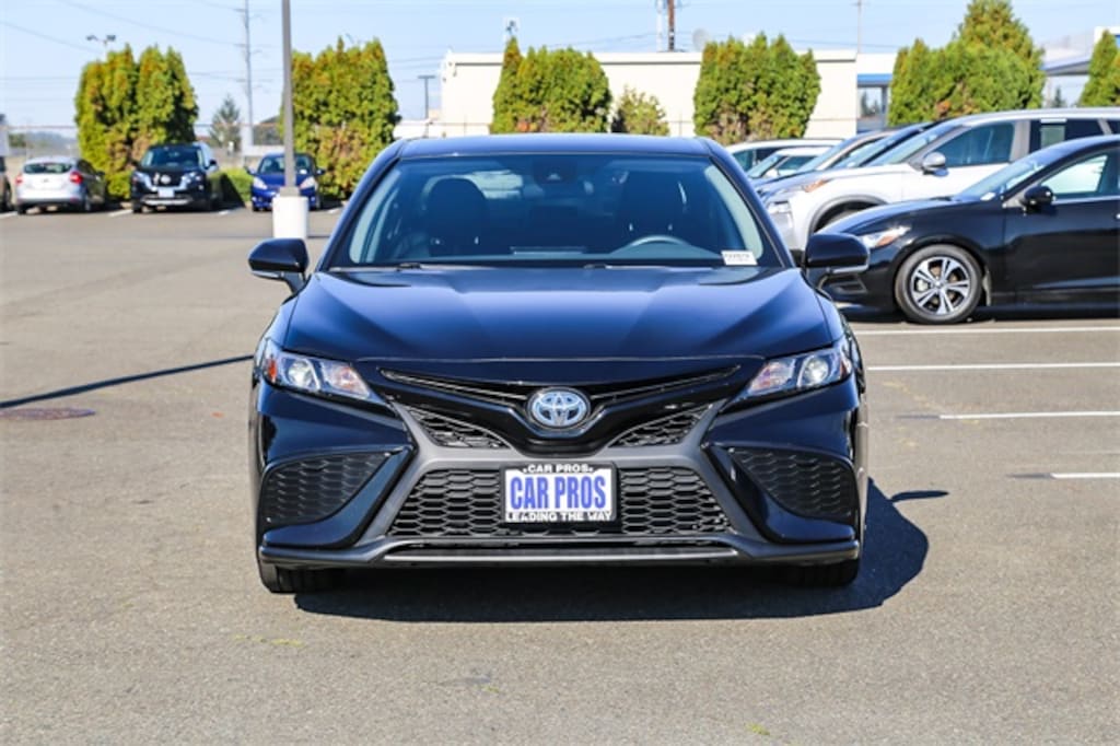 Used 2024 Toyota Camry Hybrid SE Sedan