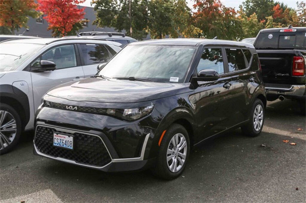 Certified 2023 Kia Soul LX Hatchback