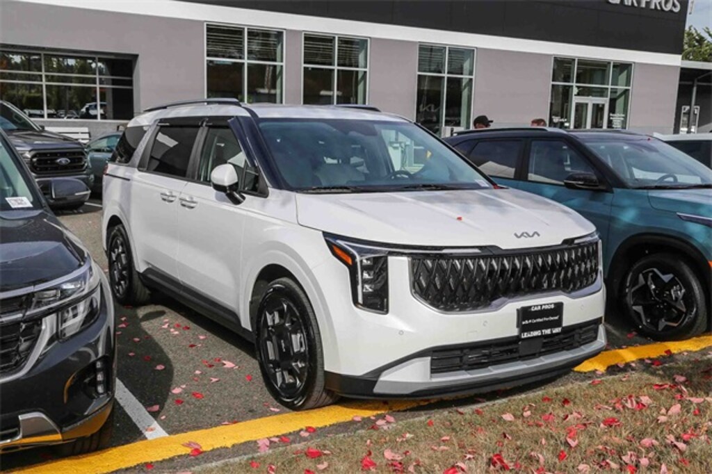 Certified 2025 Kia Carnival Hybrid EX Minivan/Van