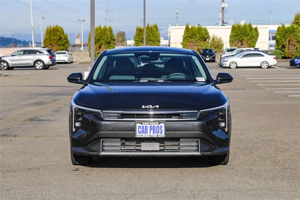 Certified 2025 Kia K4 EX Sedan