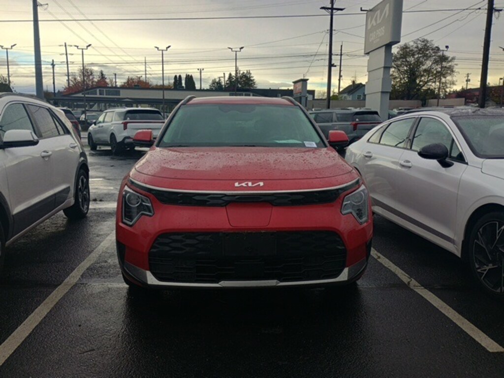Certified 2024 Kia Niro EV Wind SUV