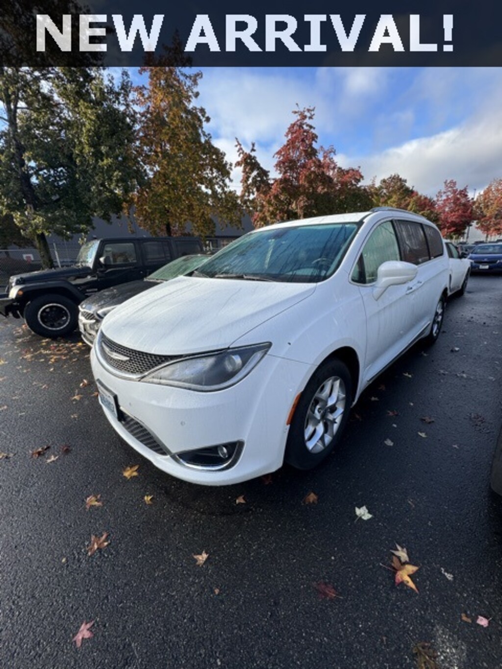 Used 2020 Chrysler Pacifica Touring L Minivan/Van