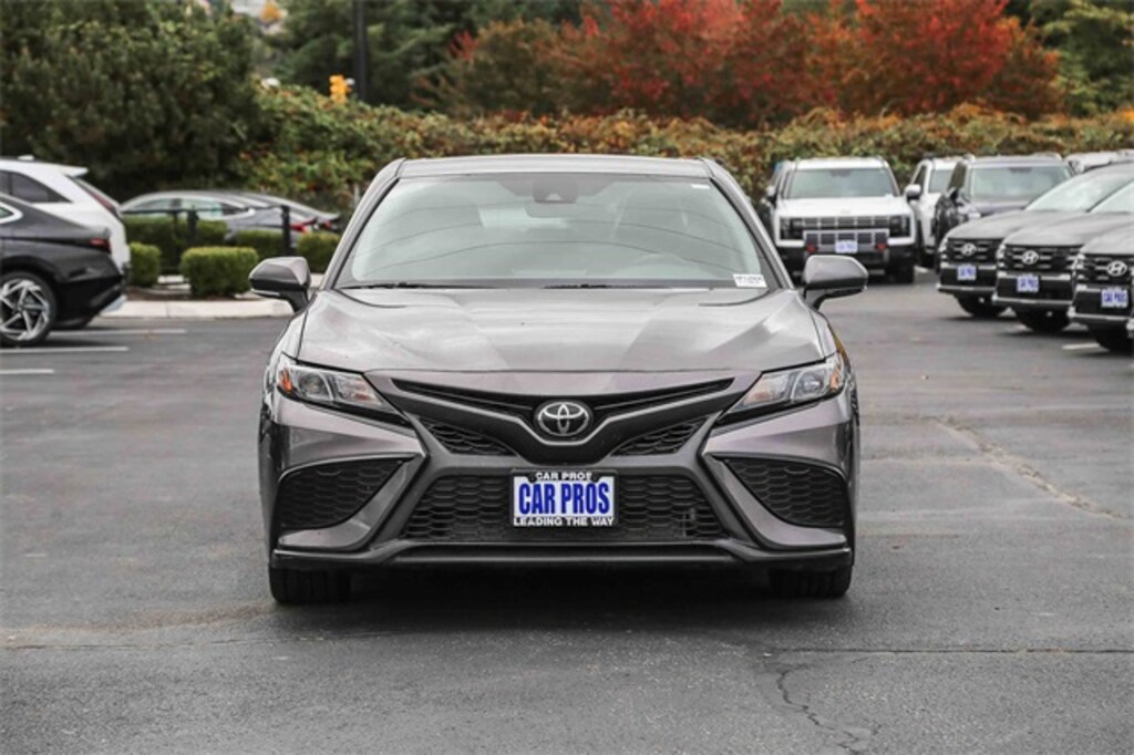 Used 2023 Toyota Camry SE Sedan