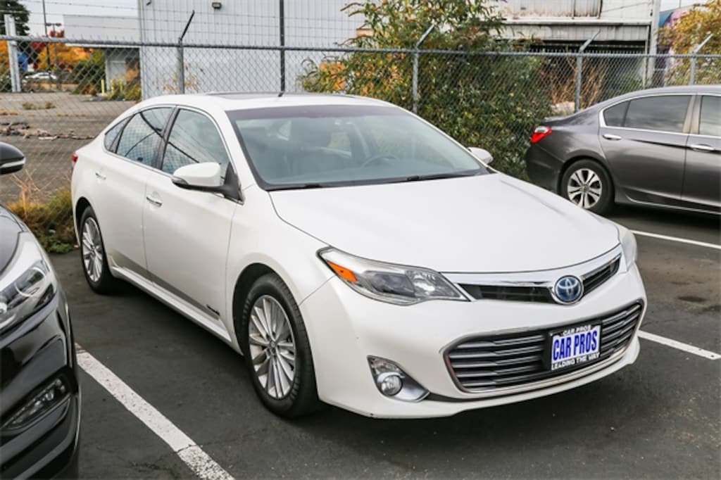 Used 2013 Toyota Avalon Hybrid XLE Premium Sedan