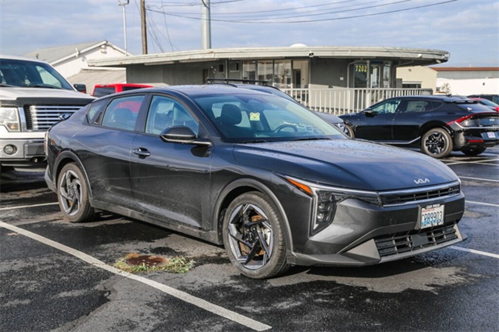 Certified 2025 Kia K4 EX Sedan