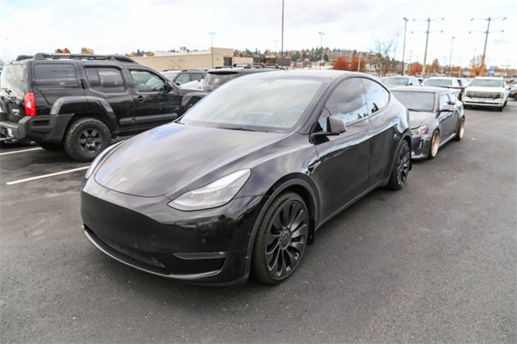 Used 2022 Tesla Model Y Performance SUV