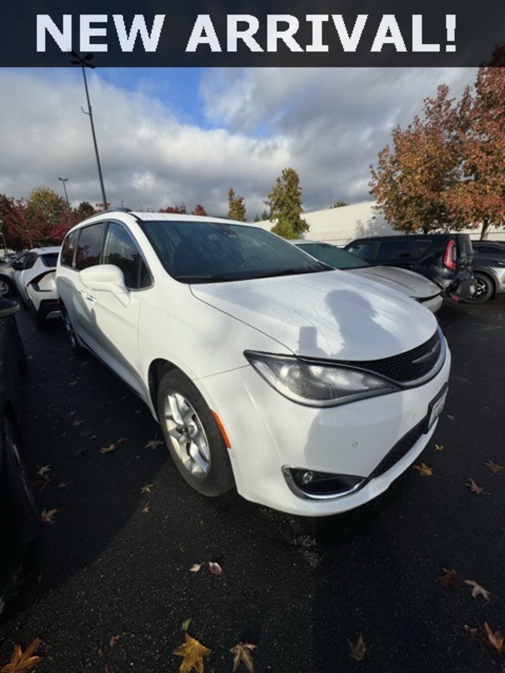 Used 2020 Chrysler Pacifica Touring L Minivan/Van