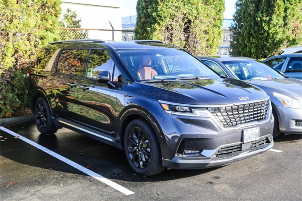 Certified 2024 Kia Carnival SX Minivan/Van