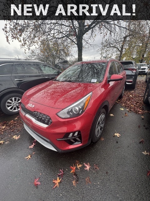 2022 Kia Niro LX's photo