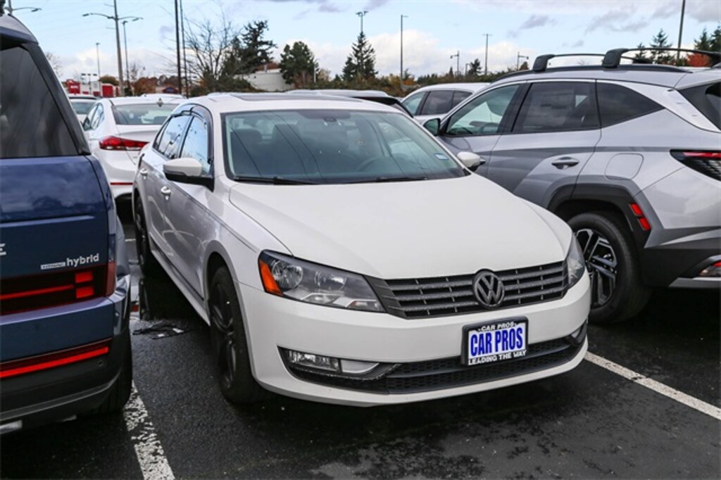 Used 2013 Volkswagen Passat V6 SEL Premium Sedan