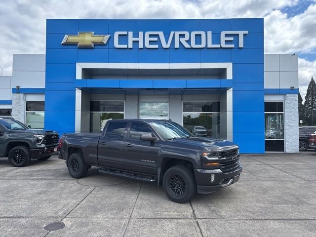 2016 Chevrolet Silverado 1500 LT 4X4 Crew Cab Standard Box's photo