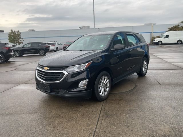 2021 Chevrolet Equinox LS photo 3
