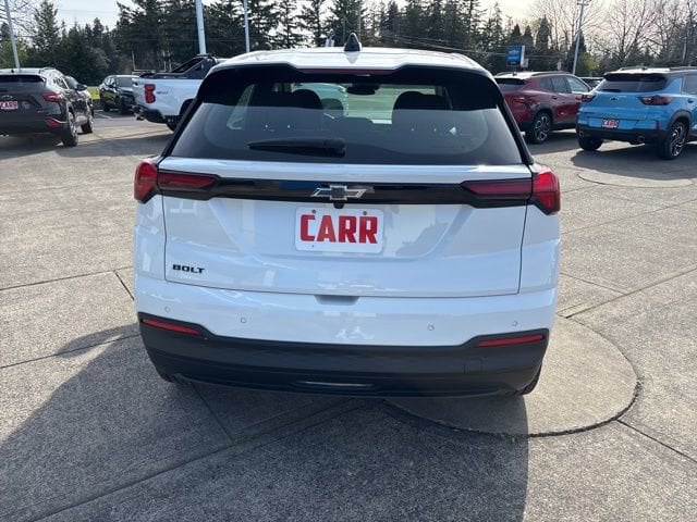 2027 Chevrolet Bolt LT - Photo 7
