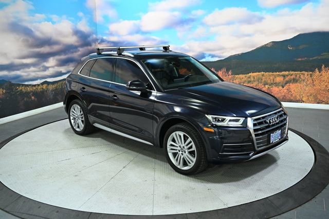 2019 Audi Q5 2.0T quattro S tronic Premium Plus's photo