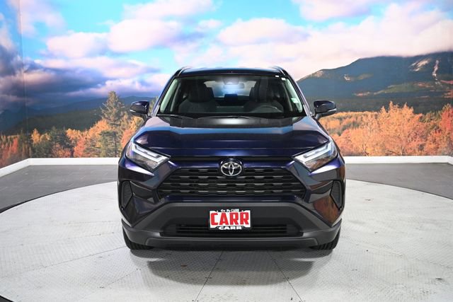 2023 Toyota RAV4 XLE photo 3