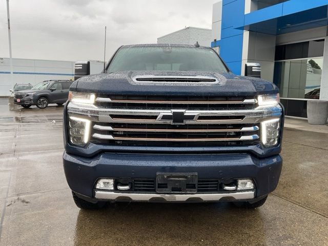 2022 Chevrolet Silverado 3500HD High Country photo 2