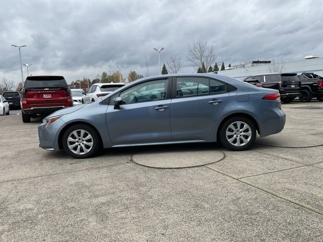 2023 Toyota Corolla LE photo 3