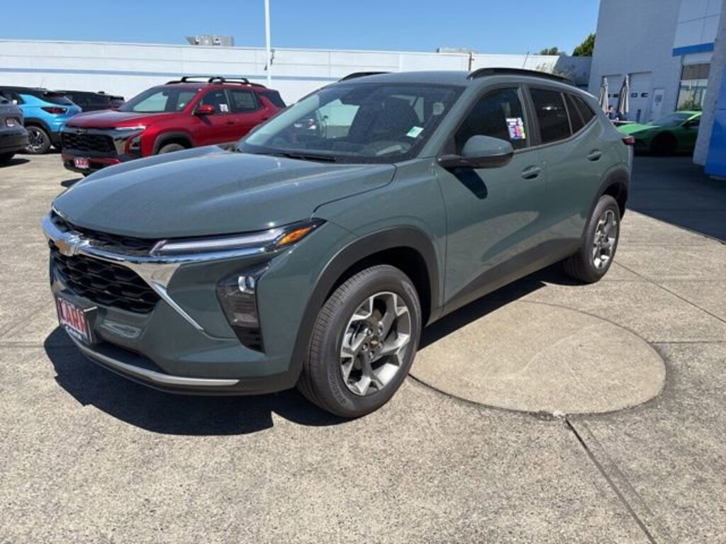 New 2026 Chevrolet Trax LT SUV