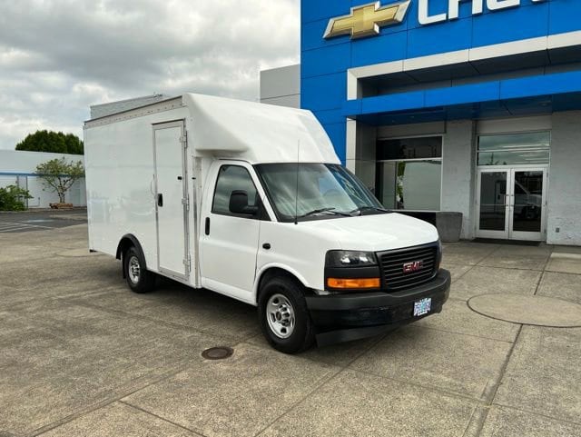 2021 GMC Savana Cutaway
