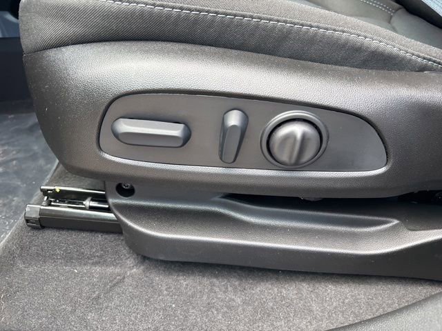 2027 Chevrolet Bolt LT - Photo 26